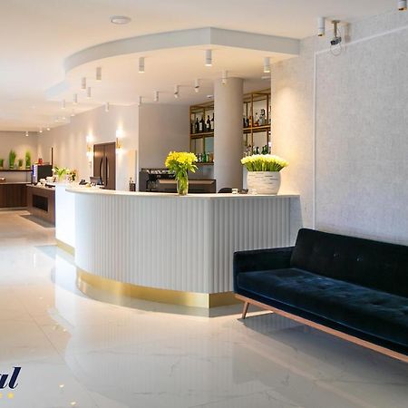 Hotel Mistral Марки Екстериор снимка