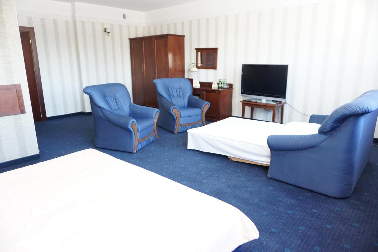 Hotel Mistral Марки Екстериор снимка