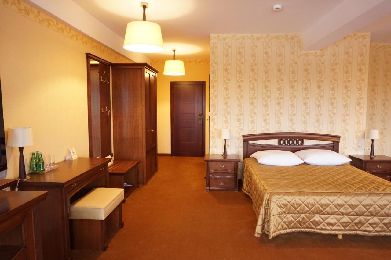 Hotel Mistral Марки Екстериор снимка