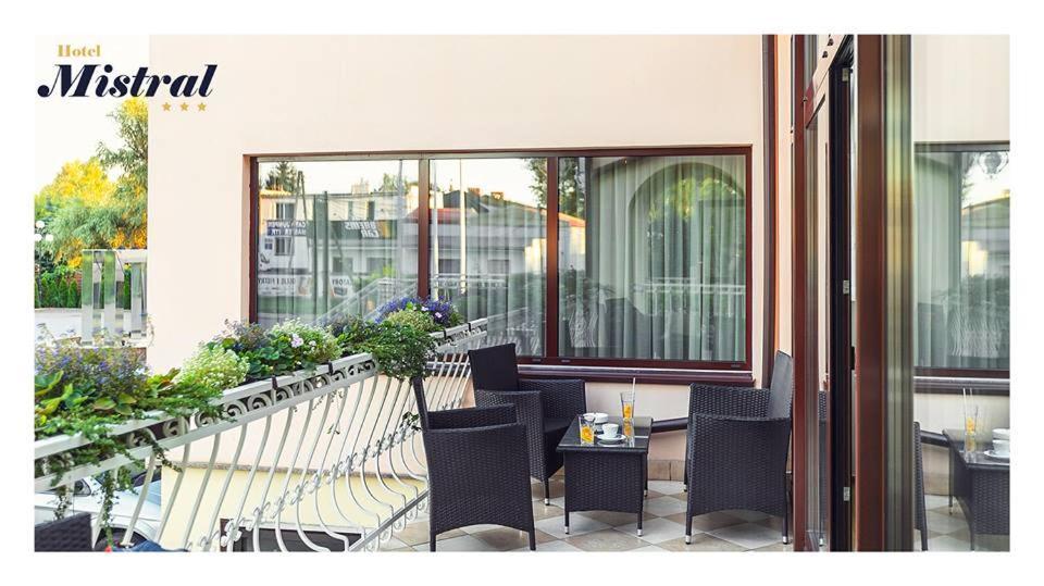 Hotel Mistral Марки Екстериор снимка
