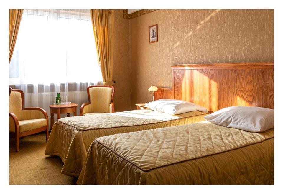 Hotel Mistral Марки Екстериор снимка